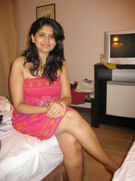 desi wife nude pics|house wife – Indian Porn Pictures – Desi Xxx Photos